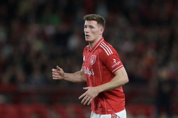 现场验货？森林中场球员安德森战曼联100%阻拦  成功率+14次复健    球权